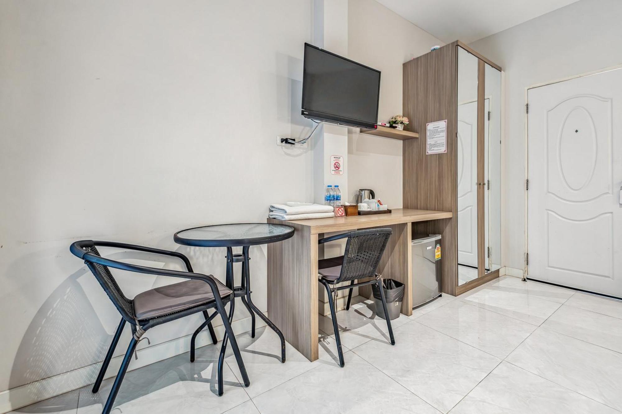 Winrisa Place Nai Yang Exterior photo