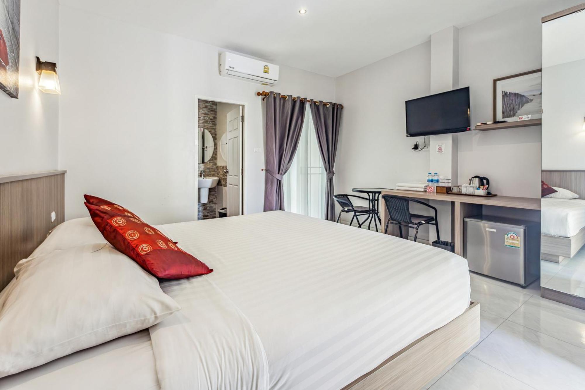 Winrisa Place Nai Yang Exterior photo
